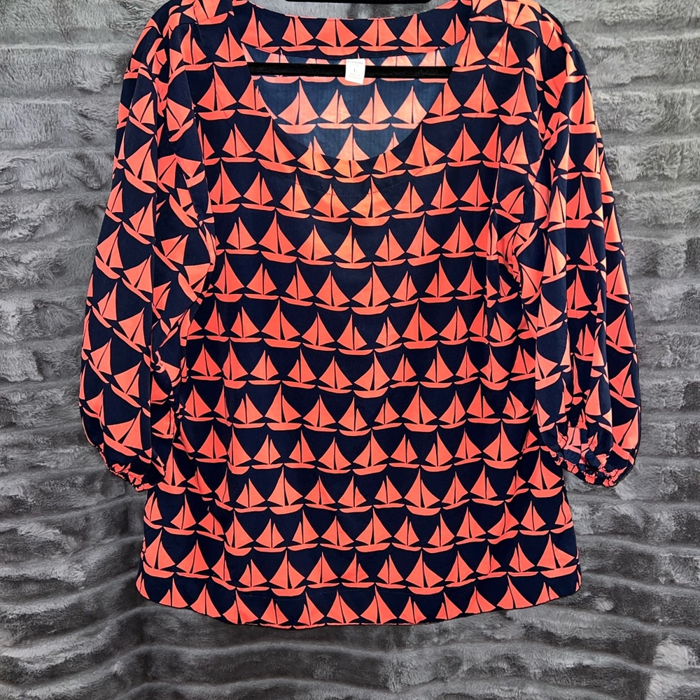 Old Navy shirt with boat design